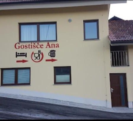 Hotel And Restaurant Ana Hrib-Loski Potok Екстериор снимка