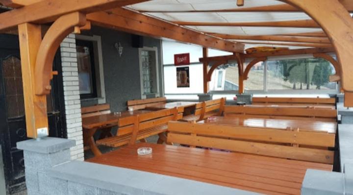 Hotel And Restaurant Ana Hrib-Loski Potok Екстериор снимка